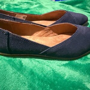 Toms Women's Dark Blue Jutti Ballet Flats 8.5W